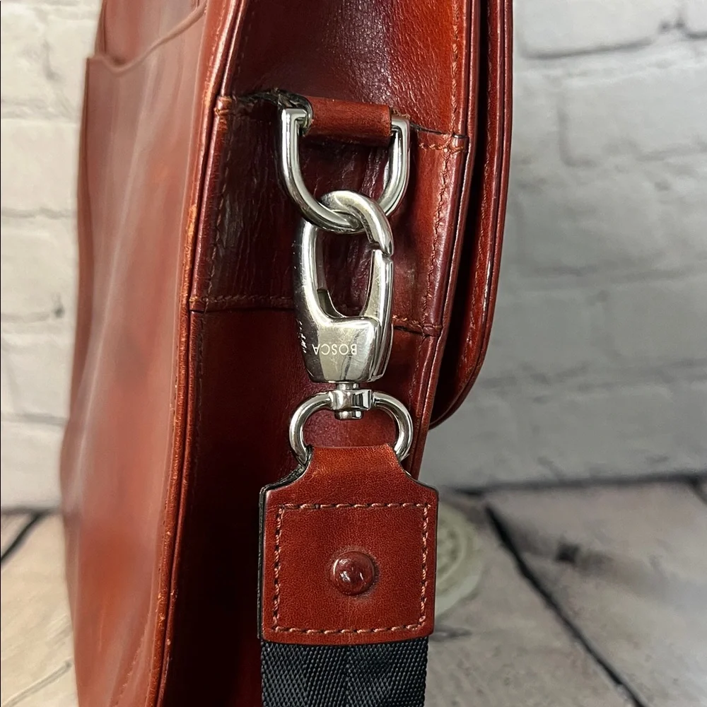 * Bosca Old Leather Flap Envelope shoulder Brief Cognac Leather
